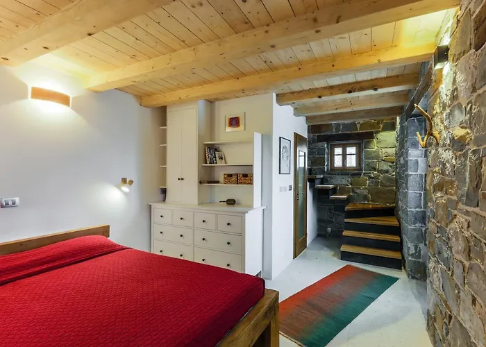 Feriehus Mountain Istria, Stone I Roč