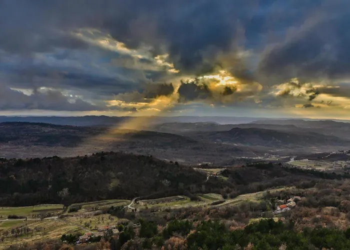Mountain Istria, Stone I * Roč